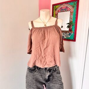 Heart & Hips Brown Slouchy Women’s Off-Shoulder Strap Top